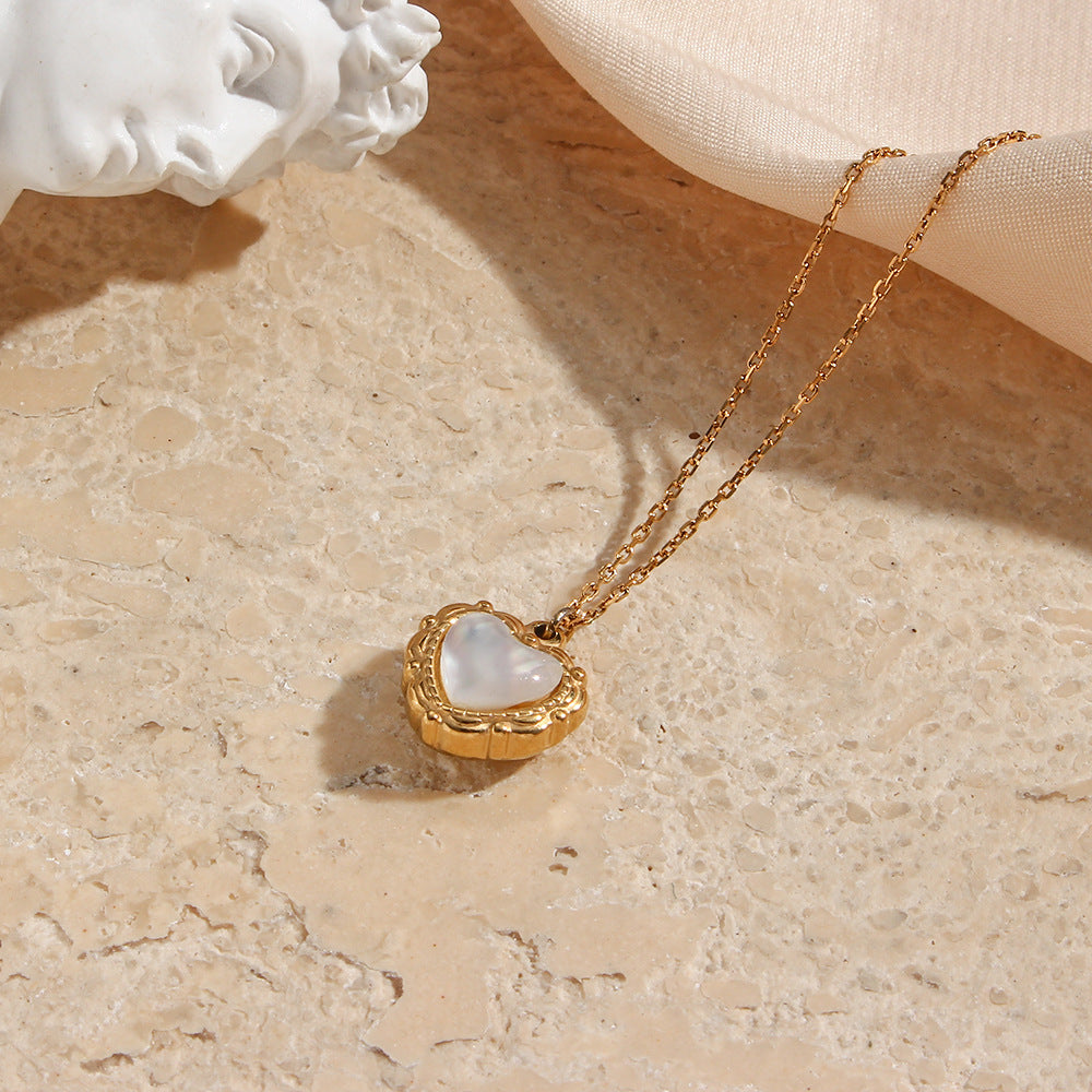 Rozené 18K Gold Shell Heart Necklace - Luxury Love Pendant