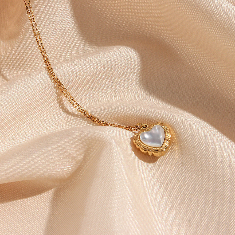 Rozené 18K Gold Shell Heart Necklace - Luxury Love Pendant